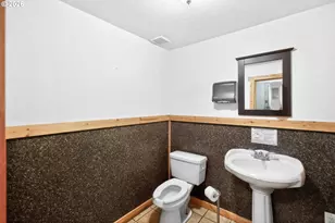 100 Main St, Moro, OR 97039 - Photo 42