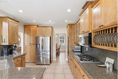 1650 NE Chehalem Dr, Newberg, OR 97132 - Photo 8