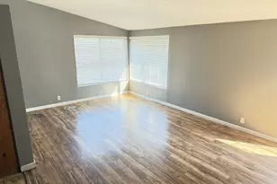 1949 SE Palmquist Rd, Gresham, OR 97080 - Photo 10