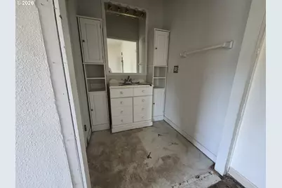648 S Coral St, Rockaway Beach, OR 97136 - Photo 10