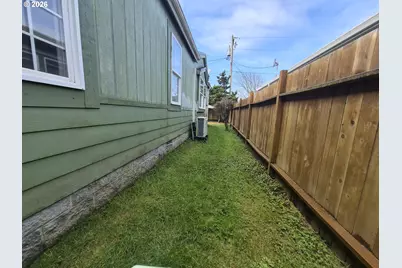 648 S Coral St, Rockaway Beach, OR 97136 - Photo 20