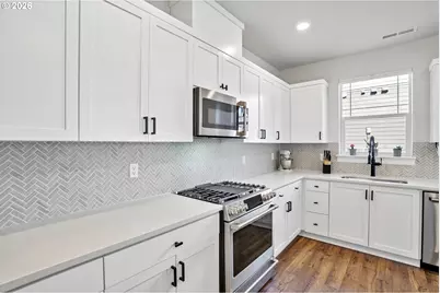 16823 SW Colorado Ln, Tigard, OR 97224 - Photo 26