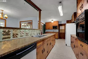 34558 Row River Rd, Cottage Grove, OR 97424 - Photo 6