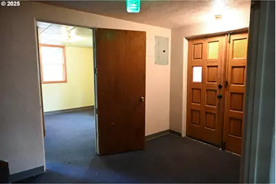115 N Water St, Weston, OR 97886 - Photo 4