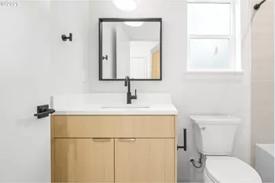 4690 N Congress Ave, Portland, OR 97217 - Photo 12