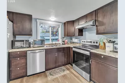 906 SW Alder St #4, Dundee, OR 97115 - Photo 12