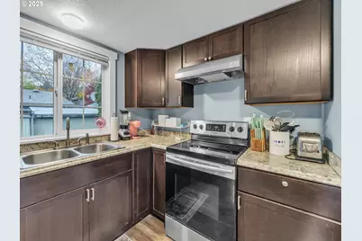 906 SW Alder St #4, Dundee, OR 97115 - Photo 14