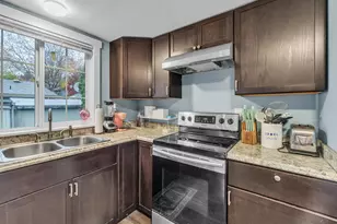 906 SW Alder St, Dundee, OR 97115 - Photo 14