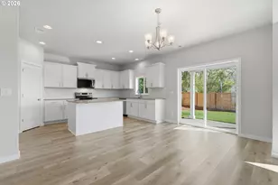 655 E Cleveland St, Carlton, OR 97111 - Photo 16