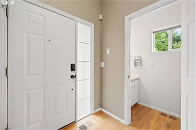 3008 SW Texas St, Portland, OR 97219 - Photo 4