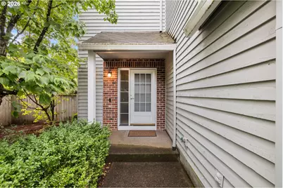 3008 SW Texas St, Portland, OR 97219 - Photo 2