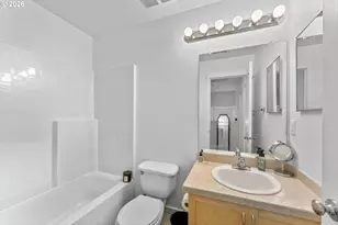 818 NW 118th Ave, Portland, OR 97229 - Photo 24