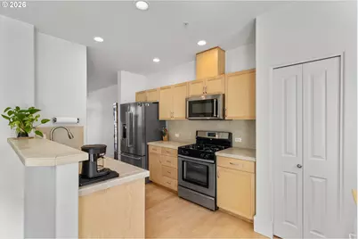 818 NW 118th Ave #105, Portland, OR 97229 - Photo 14