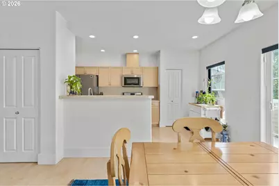 818 NW 118th Ave #105, Portland, OR 97229 - Photo 18
