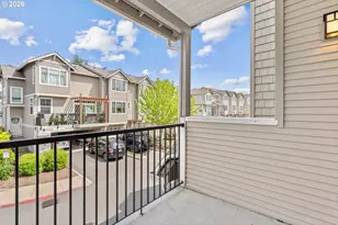 818 NW 118th Ave, Portland, OR 97229 - Photo 10