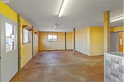 100 N 7th St, Lakeside, OR 97449 - Photo 24
