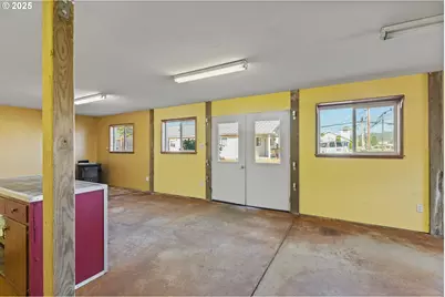 100 N 7th St, Lakeside, OR 97449 - Photo 26