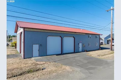 100 N 7th St, Lakeside, OR 97449 - Photo 6