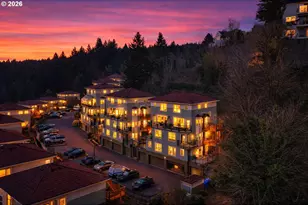 423 NW Uptown Terrace, Portland, OR 97210 - Photo 32