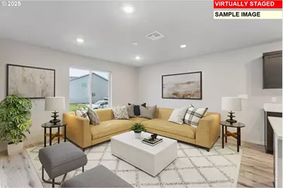 687 Merriott Lane, Woodburn, OR 97071 - Photo 4