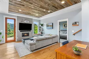 1817 3rd St, Hood River, OR 97031 - Photo 24