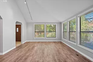 994 NW Wallula Ave, Gresham, OR 97030 - Photo 4