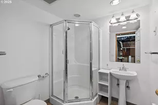 994 NW Wallula Ave, Gresham, OR 97030 - Photo 32