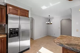 994 NW Wallula Ave, Gresham, OR 97030 - Photo 8