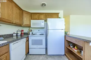 1525 Garfield Pl, Eugene, OR 97402 - Photo 4