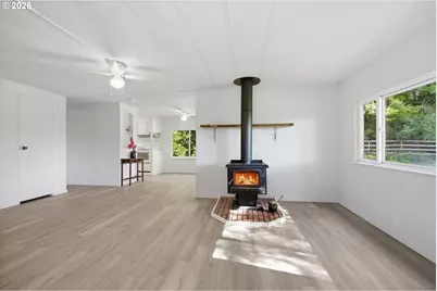 68258 Ridge Rd, North Bend, OR 97459 - Photo 10