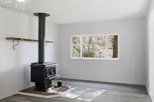 68258 Ridge Rd, North Bend, OR 97459 - Photo 12