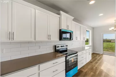 705 E Fourth St, Yamhill, OR 97148 - Photo 18