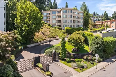 762 NW Westover Sq, Portland, OR 97210 - Photo 1