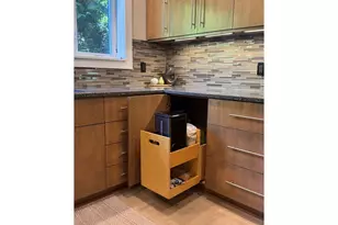 762 NW Westover Square, Portland, OR 97210 - Photo 18