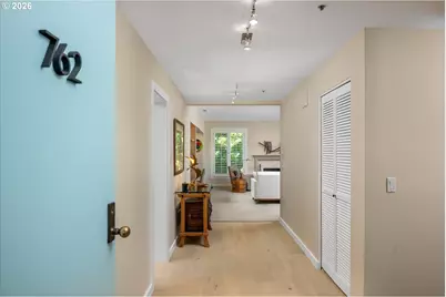 762 NW Westover Sq, Portland, OR 97210 - Photo 4