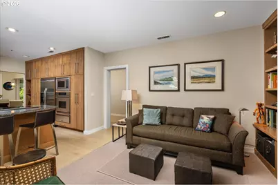 762 NW Westover Sq, Portland, OR 97210 - Photo 20