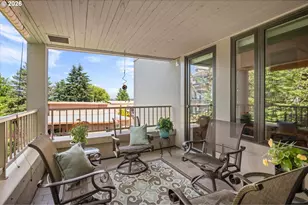 762 NW Westover Square, Portland, OR 97210 - Photo 8