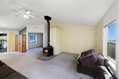 25368 E Cedar Glen Loop, Mount Hood Village, OR 97067 - Photo 6