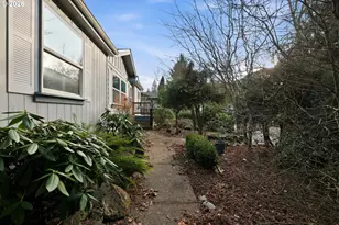 25368 E Cedar Glen Loop, Mount Hood Village, OR 97067 - Photo 4