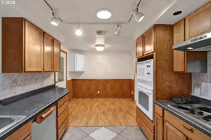 1955 Arthur St, Eugene, OR 97405 - Photo 14