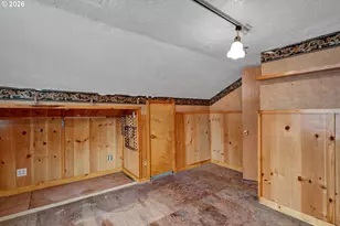 1955 Arthur St, Eugene, OR 97405 - Photo 24
