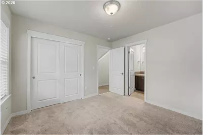 11761 SW Valencia Ln, Wilsonville, OR 97070 - Photo 8