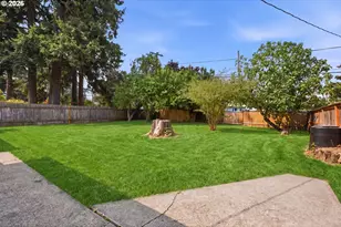 215 NE 167th Pl, Portland, OR 97230 - Photo 32