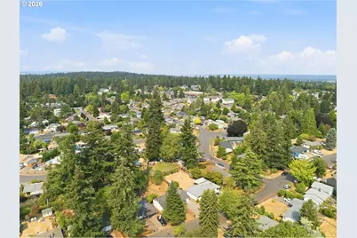 215 NE 167th Pl, Portland, OR 97230 - Photo 38
