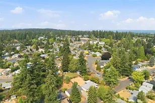 215 NE 167th Pl, Portland, OR 97230 - Photo 38