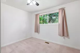 215 NE 167th Pl, Portland, OR 97230 - Photo 18