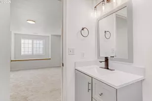 12533 SE Woodward St, Portland, OR 97236 - Photo 16