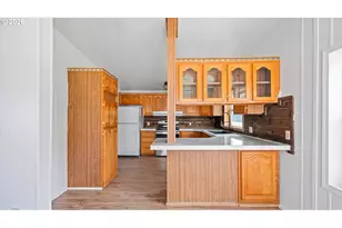 626 NW 4th Ave, Milton-Freewater, OR 97862 - Photo 8