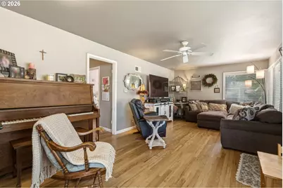33 W Cedar Dr, Hermiston, OR 97838 - Photo 4