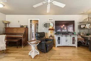 33 W Cedar Dr, Hermiston, OR 97838 - Photo 4